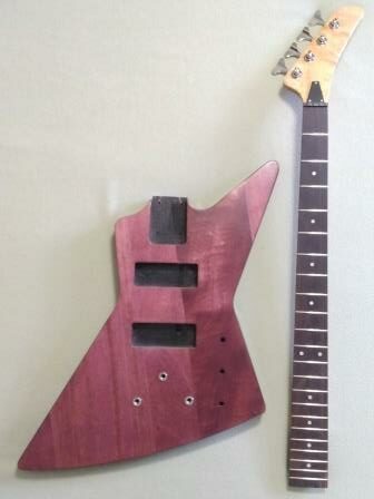 Front of the Leo Jaymz DIY Explorer bass body and neck